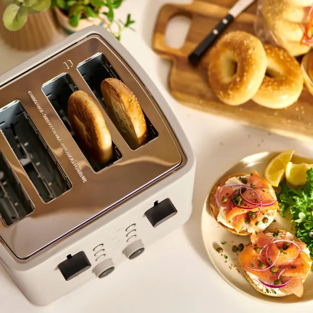 Bella PRO 4 Slice Toaster with Extra Wide Slots